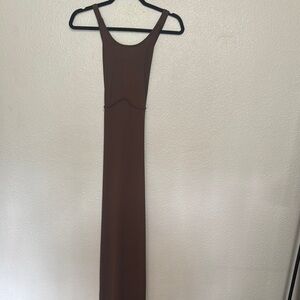 Elegant Brown Sleeveless Maxi Dress